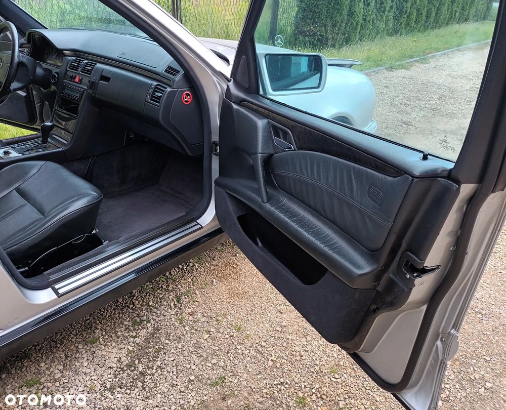Mercedes-Benz Klasa E 420 Avantgarde - 16