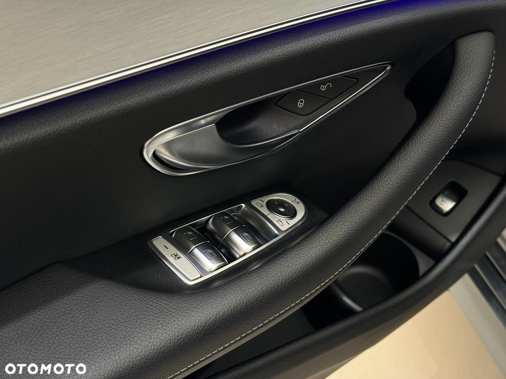 Mercedes-Benz Klasa E 220 d 4-Matic AMG/Avantgarde - 20