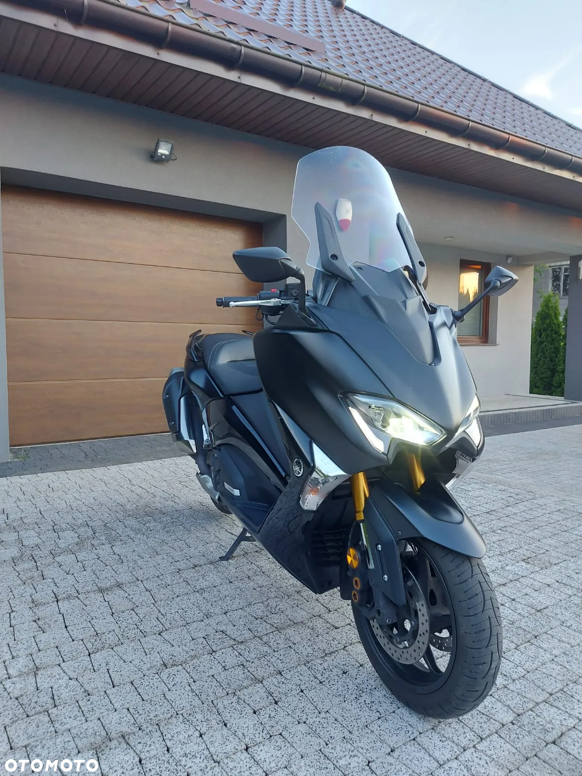 Yamaha Tmax - 9