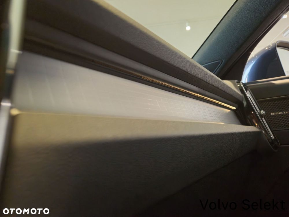 Volvo XC 40 - 24