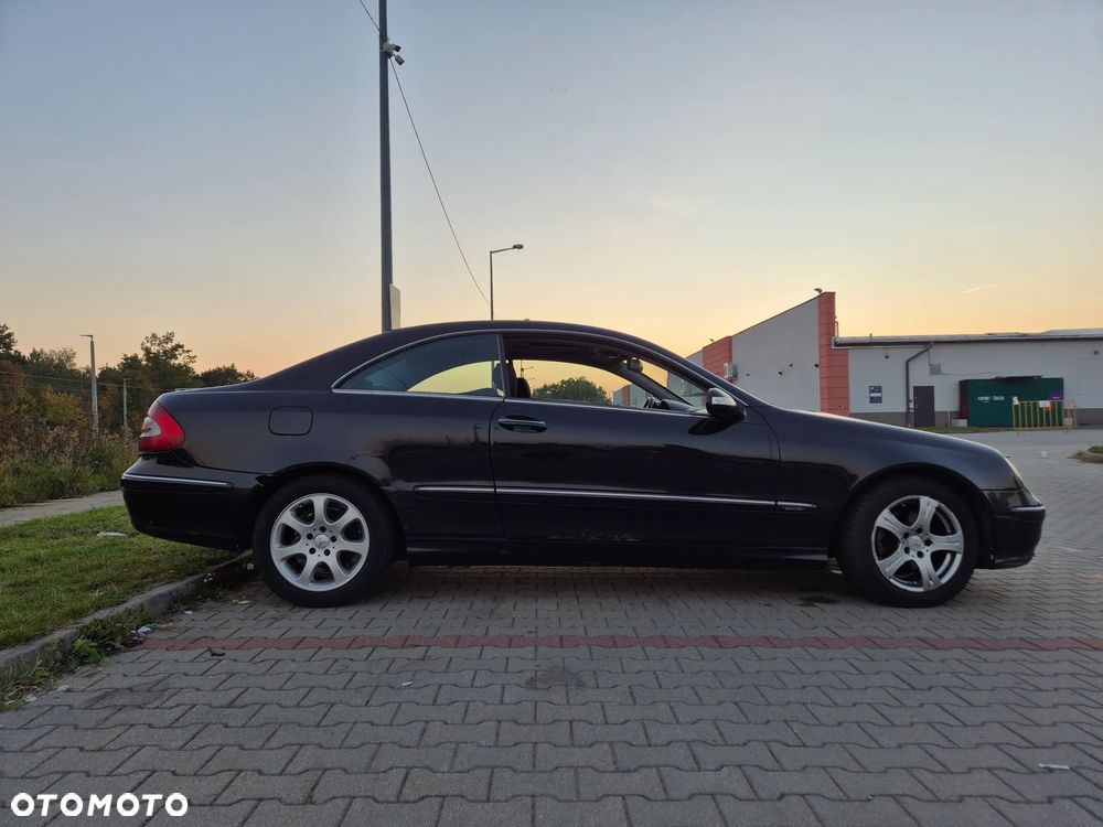 Mercedes-Benz CLK - 18