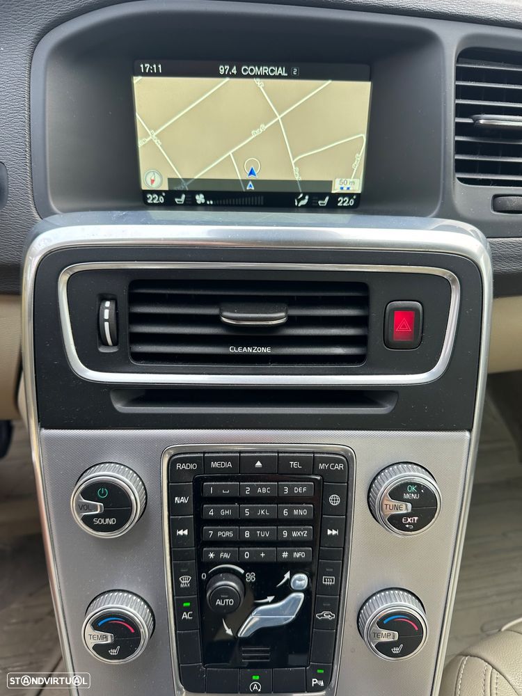 Volvo S60 2.0 D3 Summum - 24