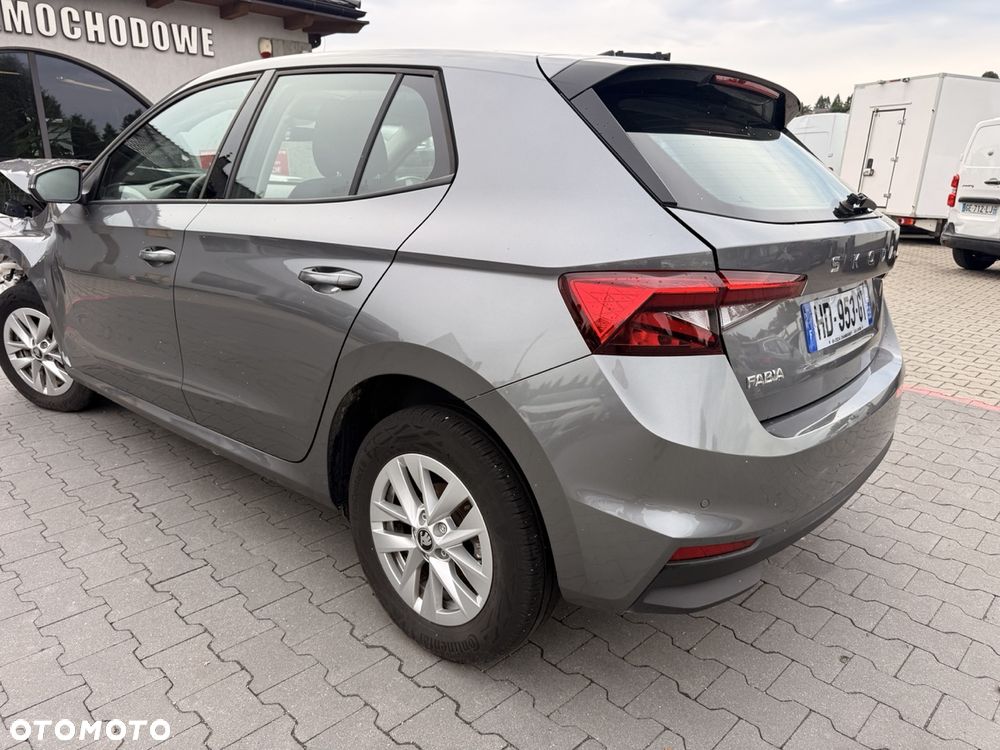 Skoda Fabia - 8