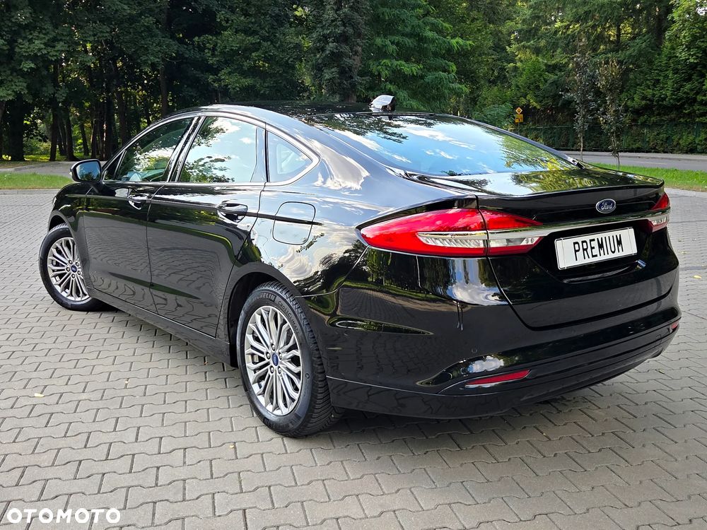 Ford Mondeo 2.0 Hybrid Titanium - 19