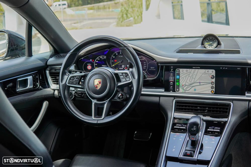 Porsche Panamera 4 E-Hybrid 10 Years Edition - 22