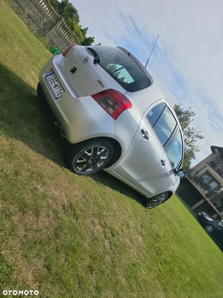 Toyota Yaris 1.0 Luna - 4