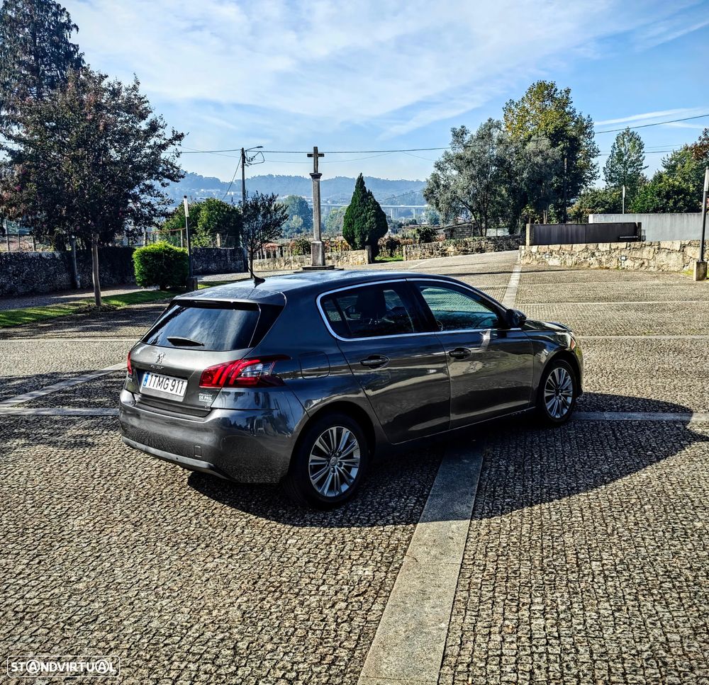 Peugeot 308 1.2 PureTech Allure Full LED EAT8 - 20