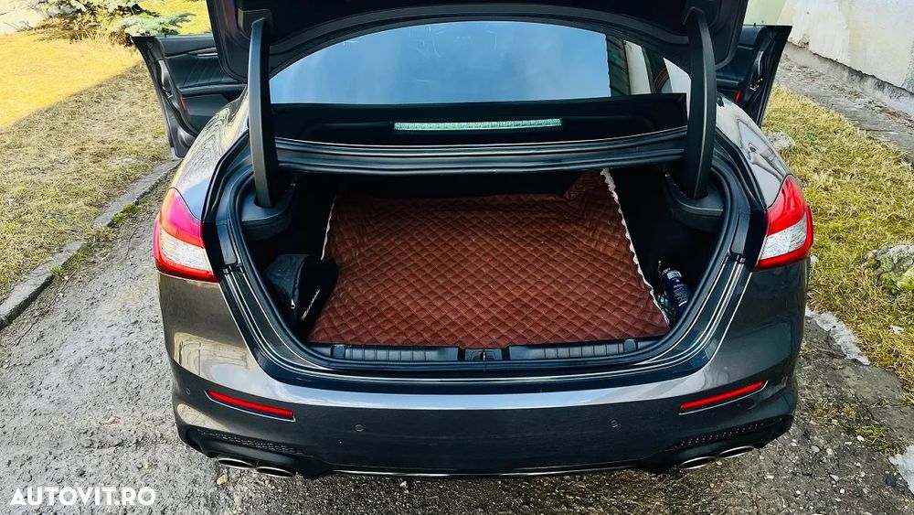 Maserati Ghibli GranSport - 21