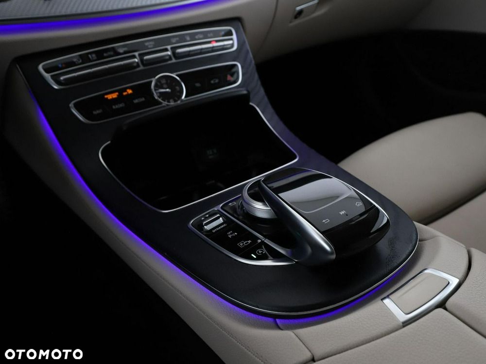 Mercedes-Benz Klasa E 200 d 9G-TRONIC Avantgarde - 31