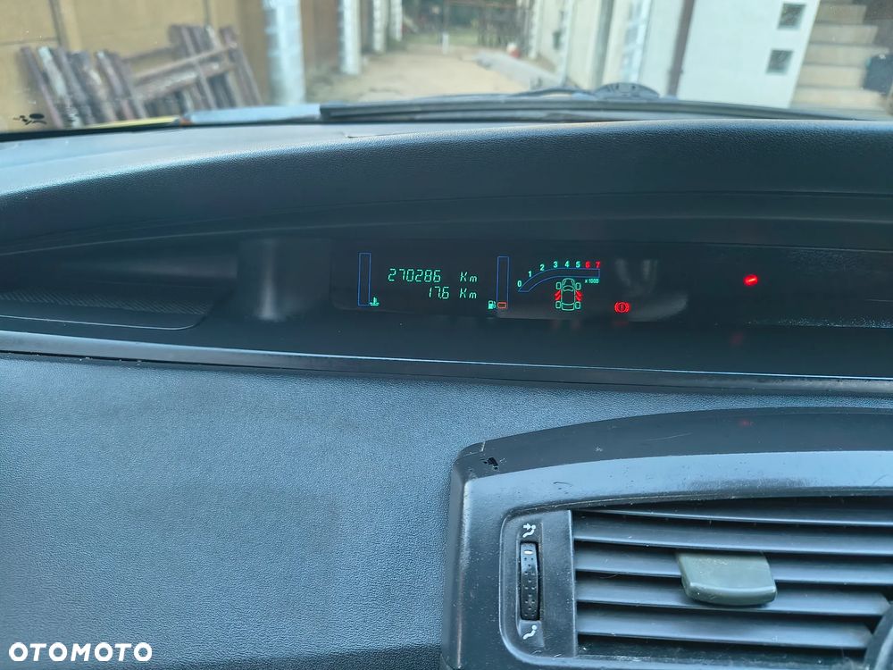 Renault Scenic 1.6 16V Authentique - 8