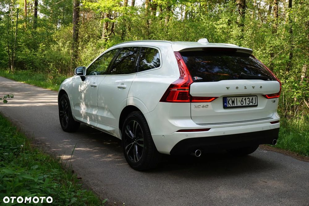 Volvo XC 60 T5 AWD Geartronic Momentum Pro - 4