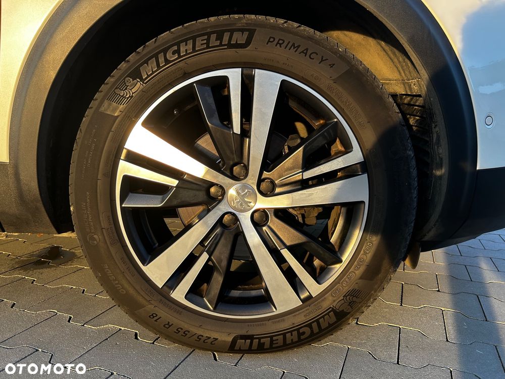 Peugeot 3008 BlueHDi 130 Stop & Start EAT8 Allure - 24