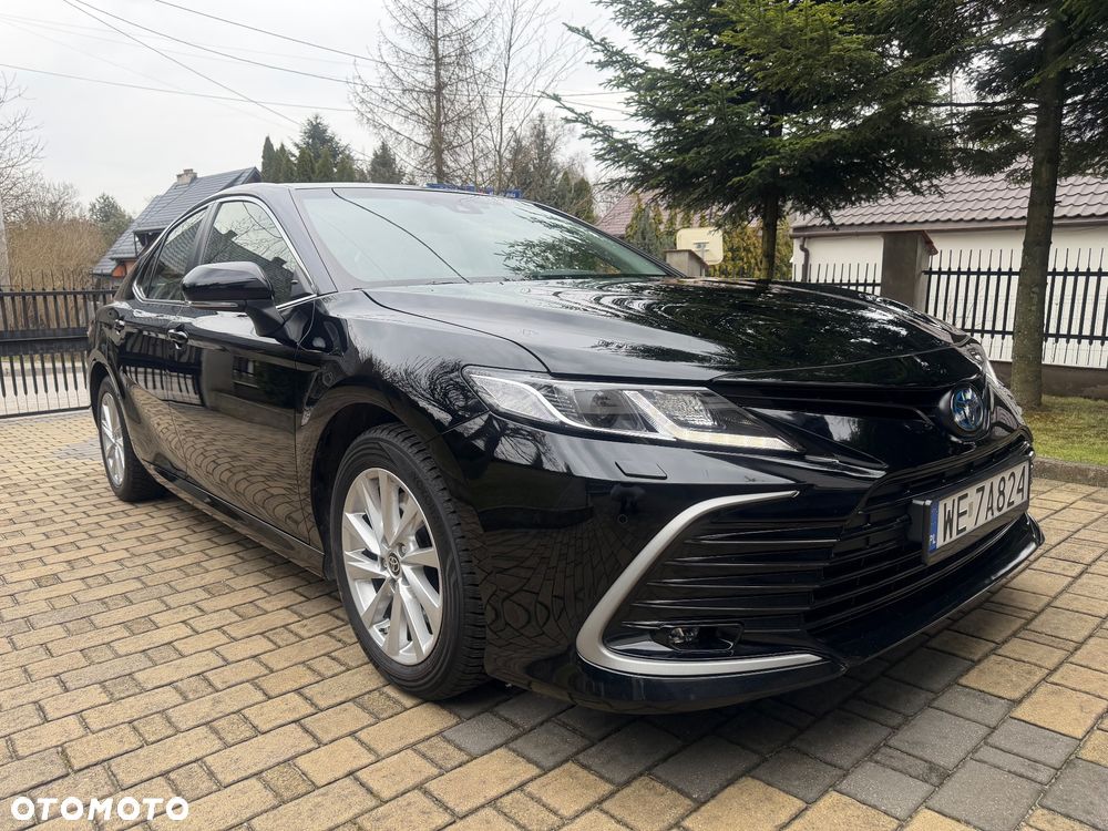 Toyota Camry - 18