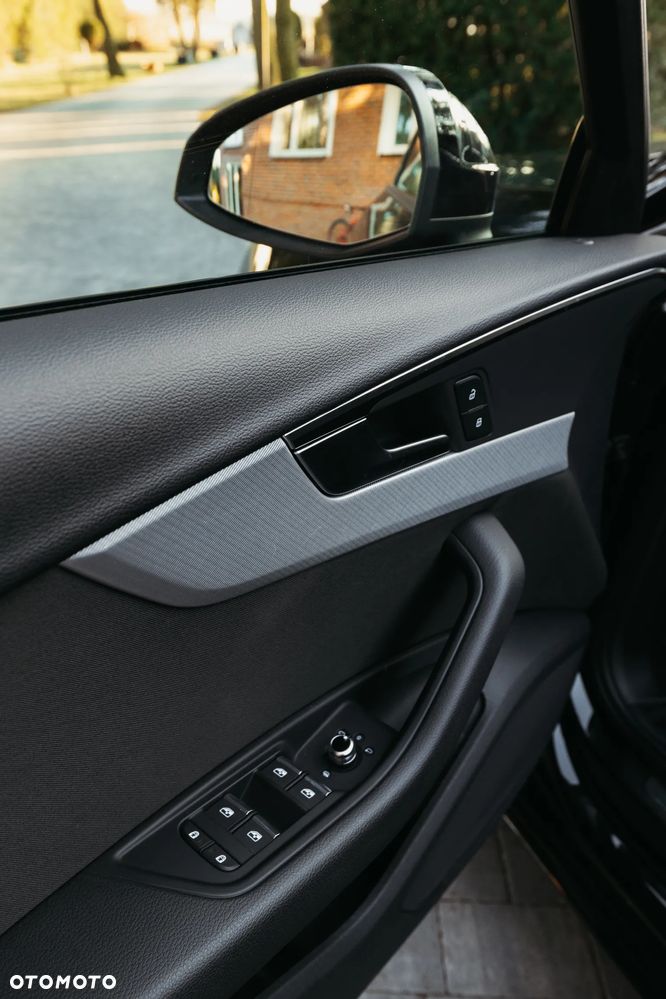 Audi A4 Avant 40 TDI quattro S tronic S line - 14