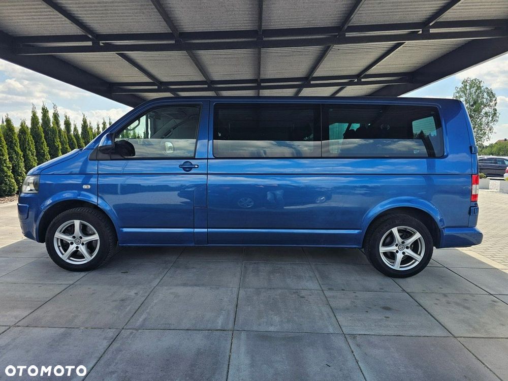 Volkswagen Caravelle - 9