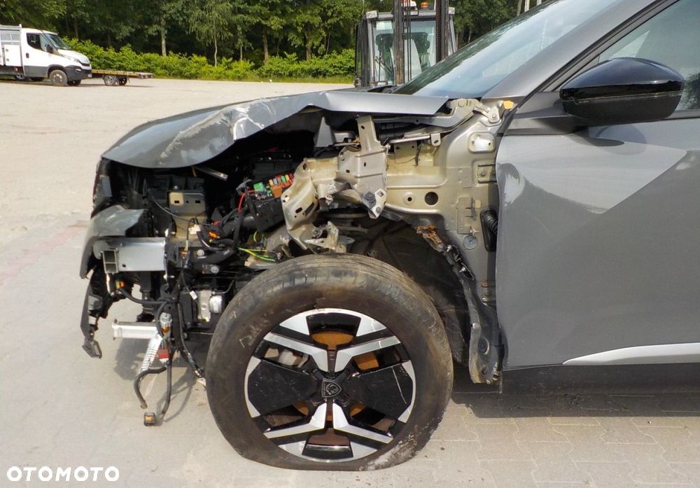Peugeot 2008 - 14