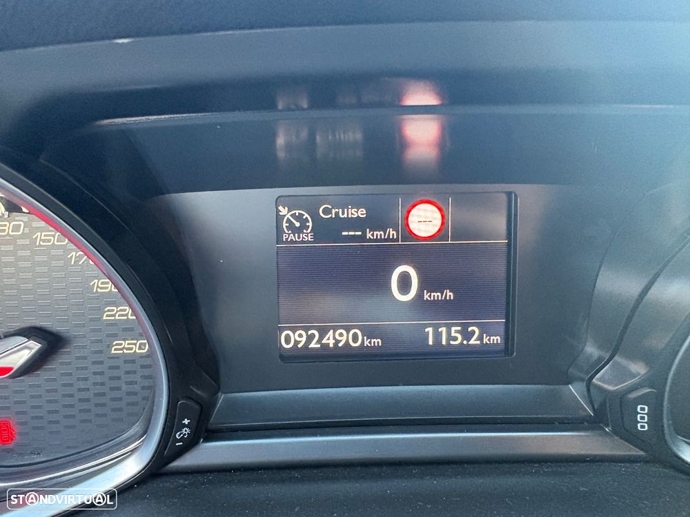 Peugeot 308 GTi by Sport - 9