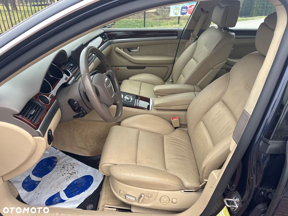 Audi A8 4.2 Quattro - 15