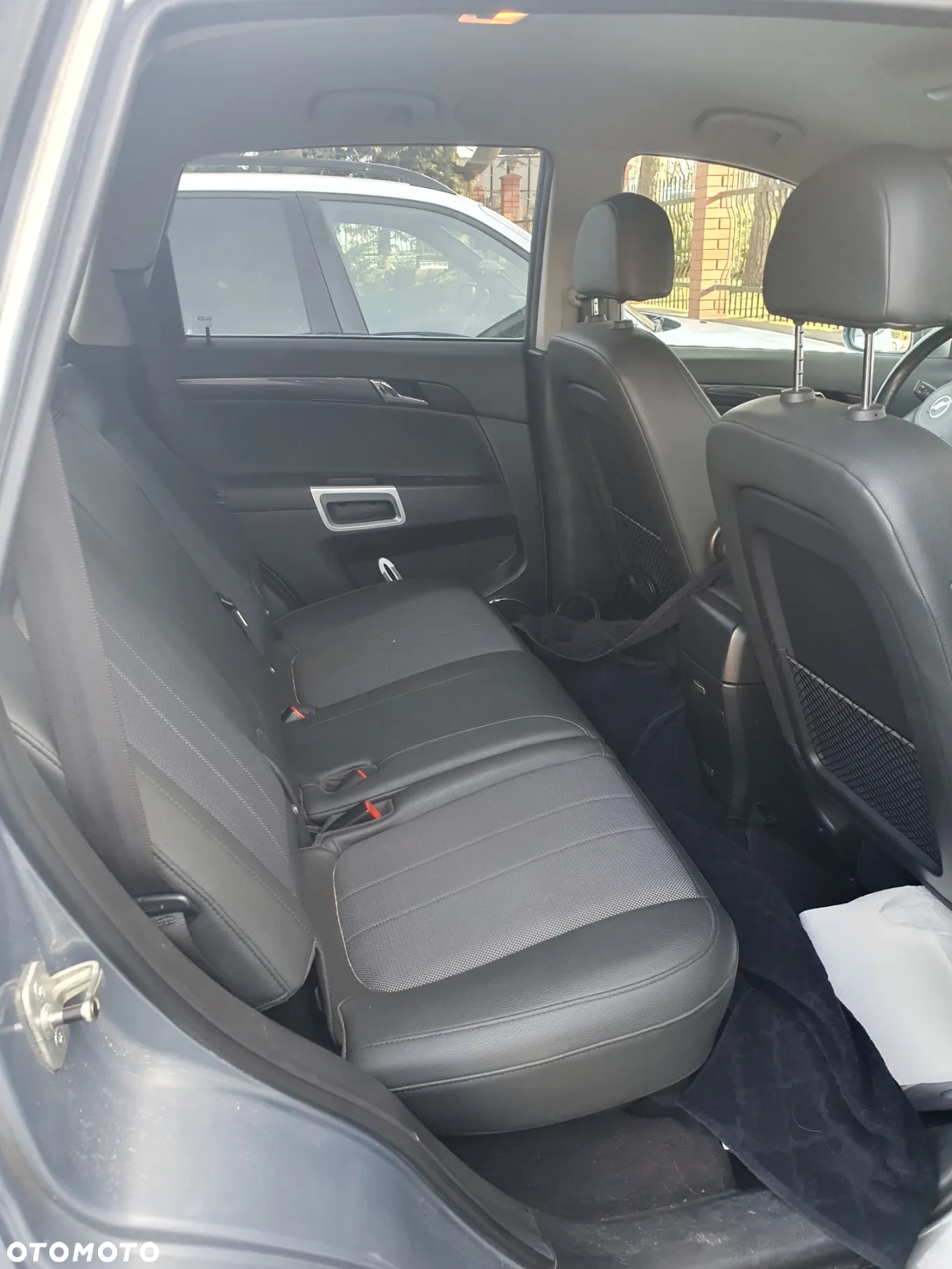 Opel Antara - 12