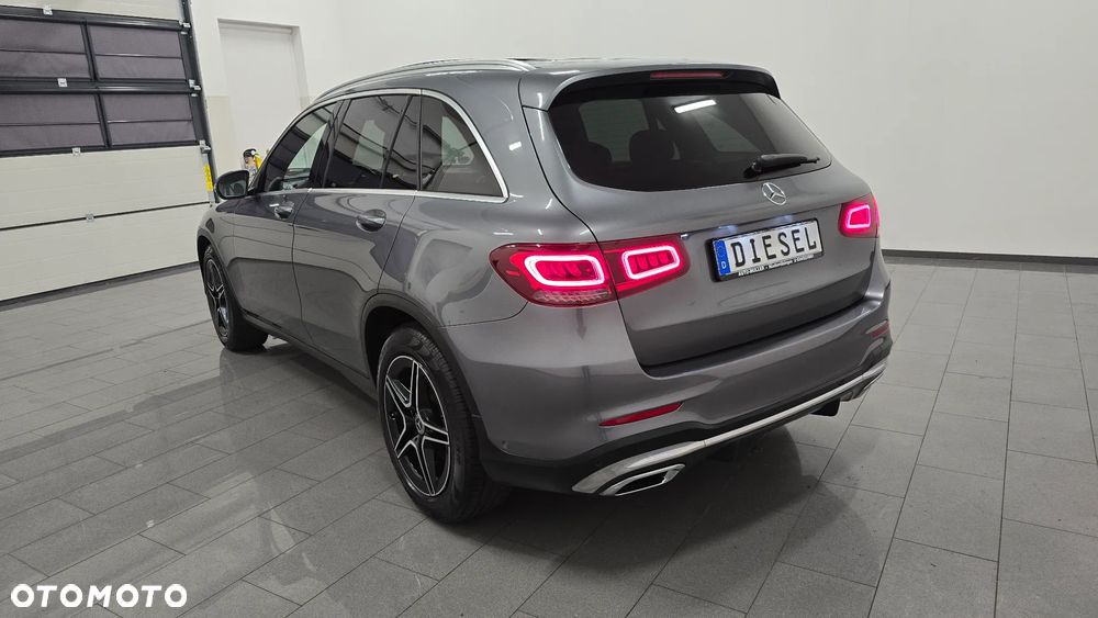 Mercedes-Benz GLC 300 d 4Matic 9G-TRONIC AMG Line Plus - 4