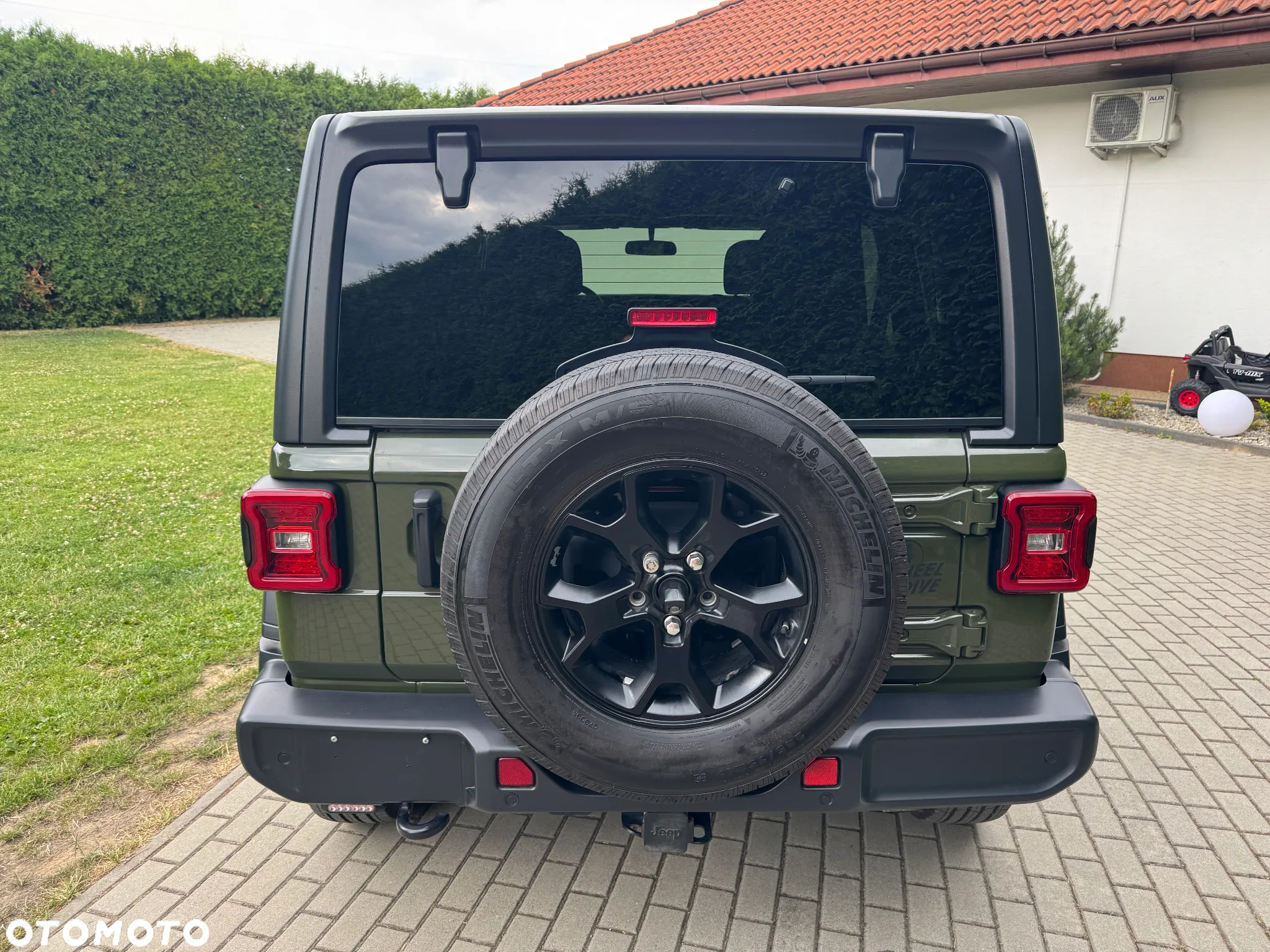 Jeep Wrangler - 10