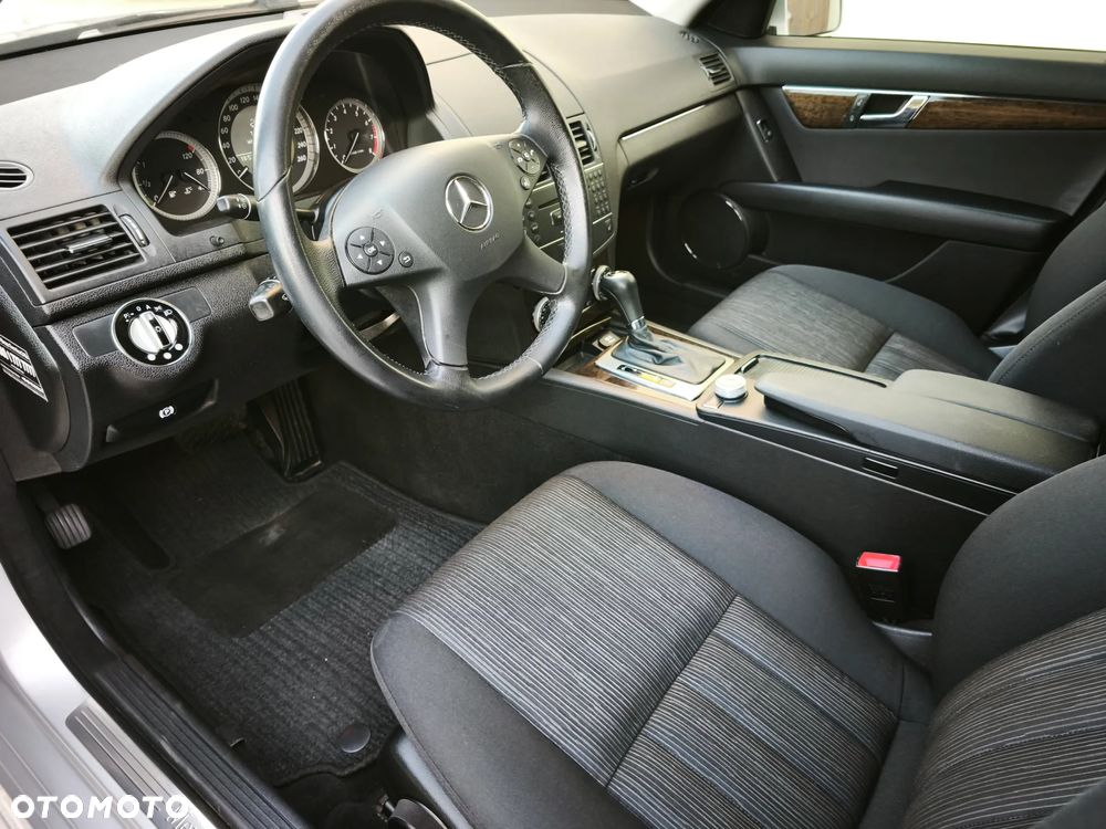 Mercedes-Benz Klasa C 200 (BlueEFFICIENCY) 7G-TRONIC Elegance - 10