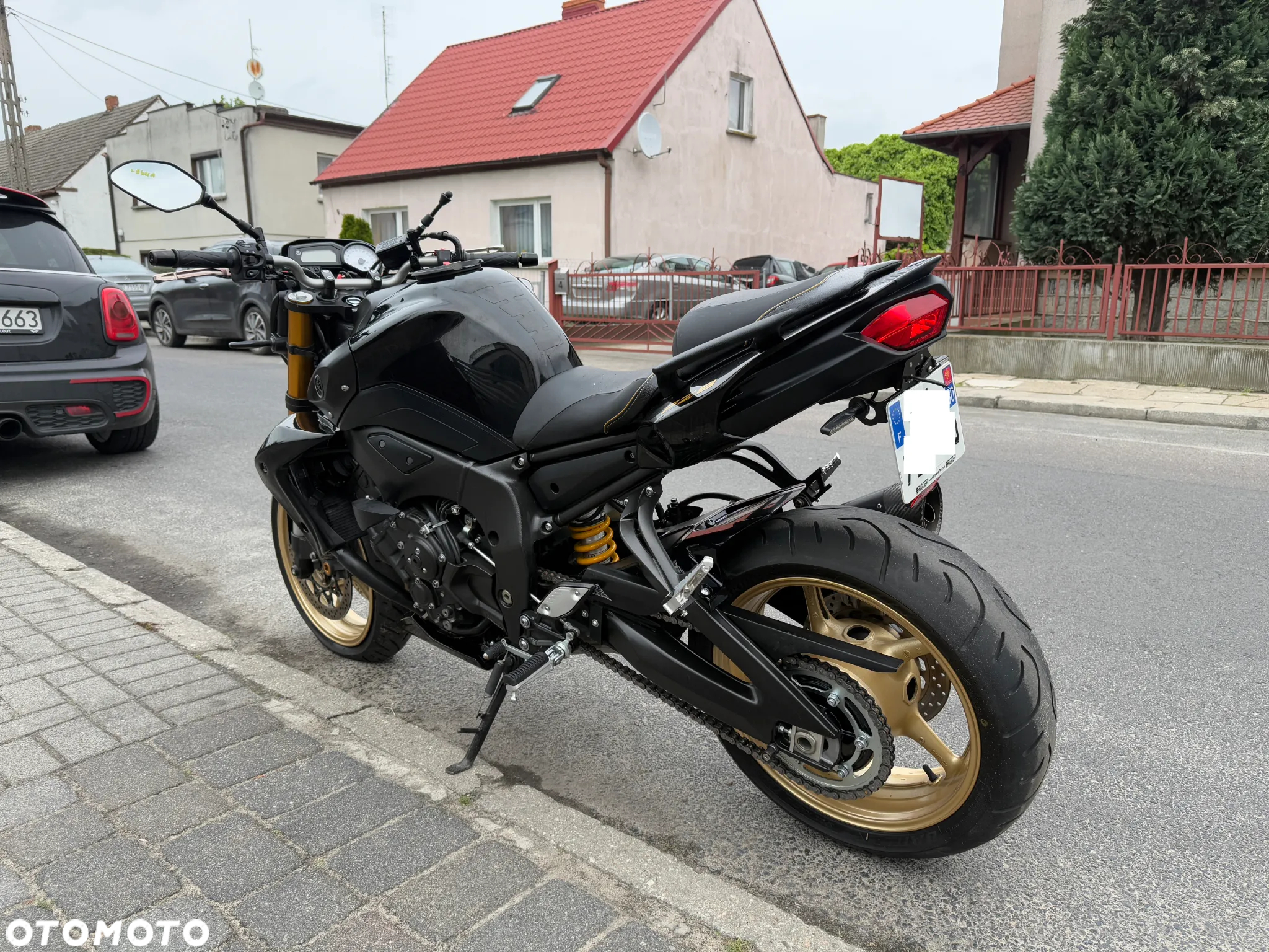 Yamaha FZ8 - 8