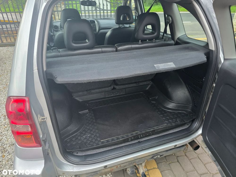 Toyota RAV4 D-4D 4x4 Executive - 10
