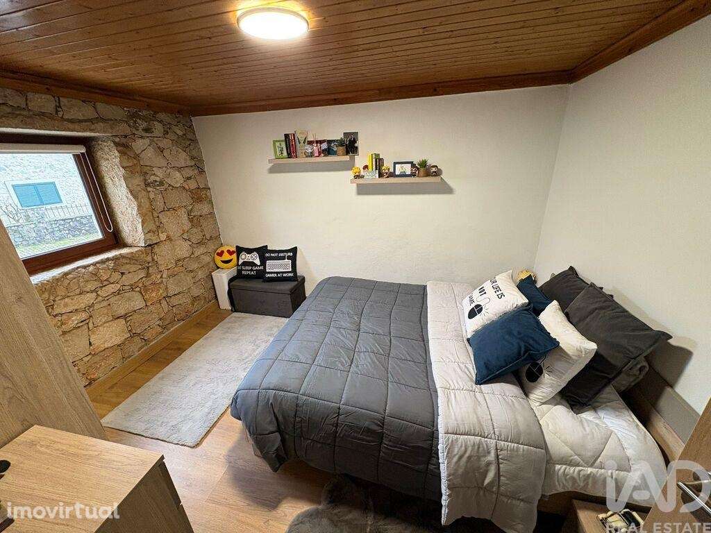 Casa / Villa T2 em Porto de Mós - São João Baptista e São Pedro de 104 - Grande imagem: 3/24