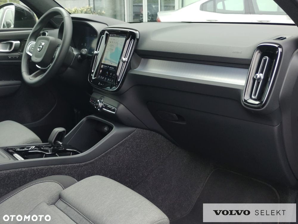 Volvo XC 40 - 18
