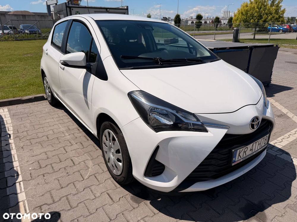Toyota Yaris - 1