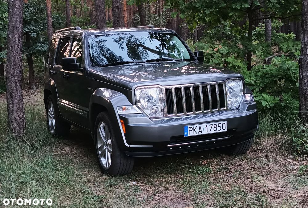Jeep Liberty - 1
