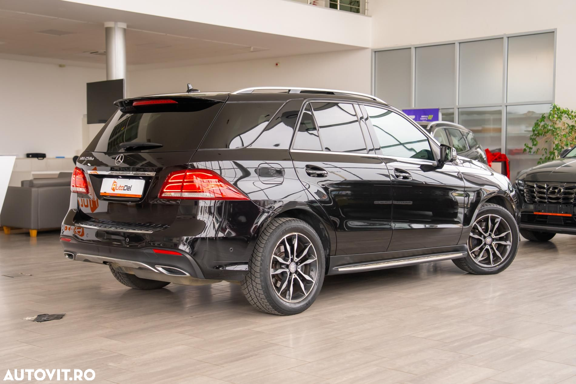 Mercedes-Benz GLE 250 d 9G-TRONIC AMG Line - 4