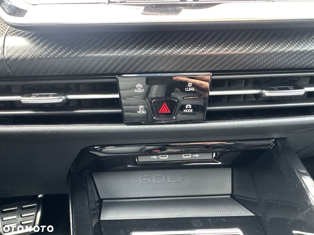 Volkswagen Golf - 29