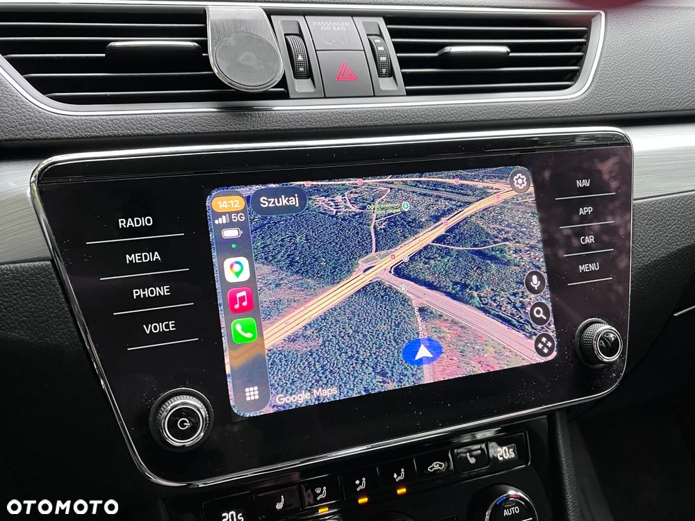 Skoda Superb 2.0 TDI SCR Ambition DSG - 20