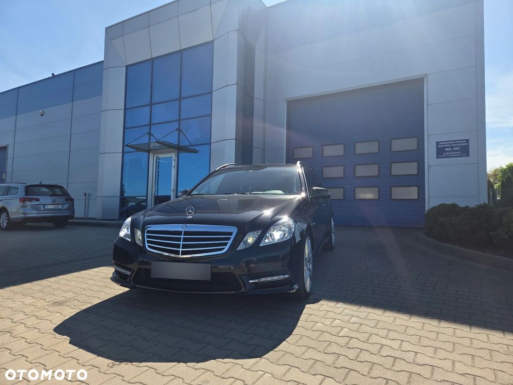 Mercedes-Benz Klasa E 250 BlueEFFICIENCY 7G-TRONIC Avantgarde - 7