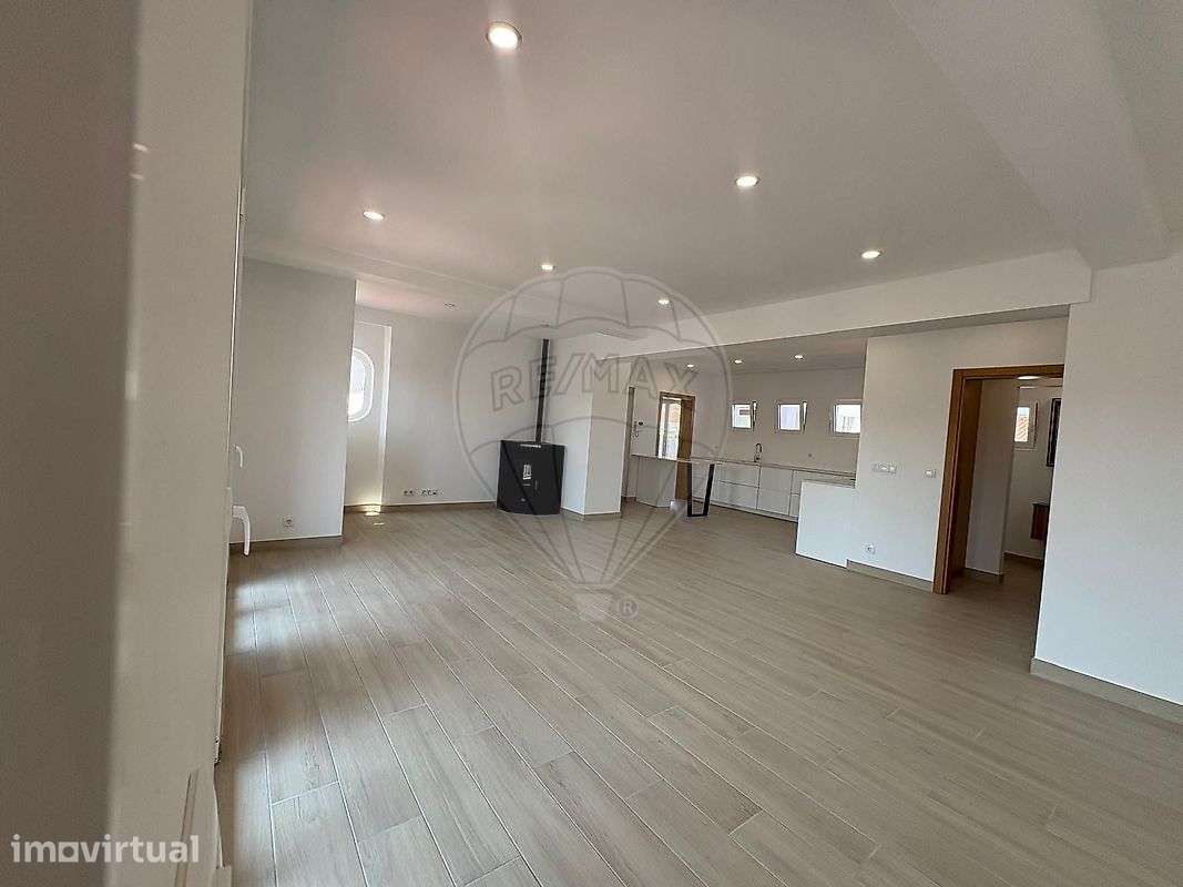 Apartamento T4 para arrendamento - Grande imagem: 3/31