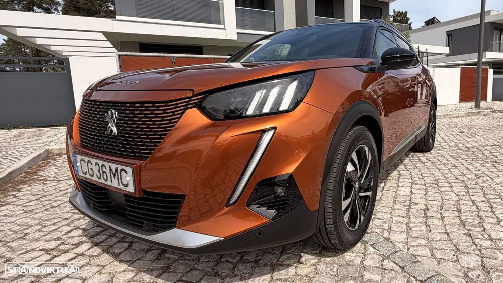 Peugeot e-2008 50 kWh GT - 2