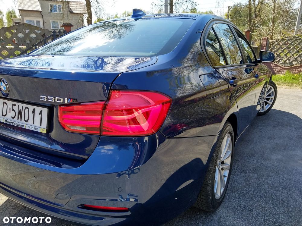 BMW Seria 3 330i GPF xDrive Sport - 13