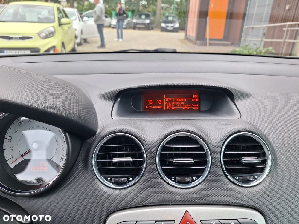 Peugeot 308 1.6 HDi Premium Plus - 27