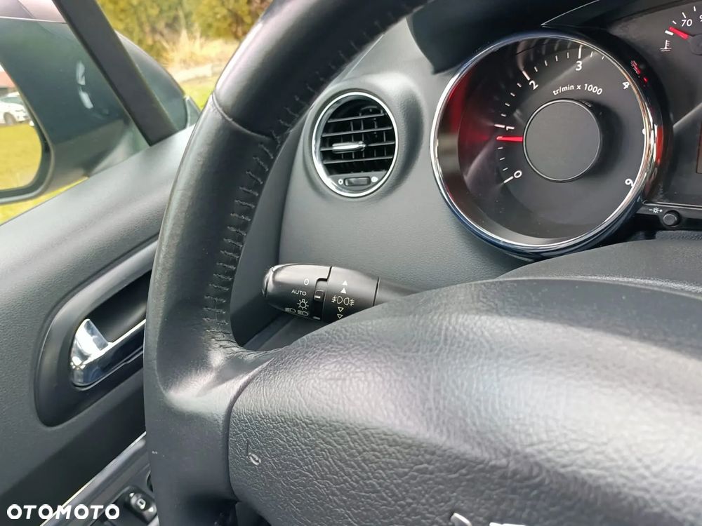 Peugeot 3008 HDi FAP 150 Platinum - 21