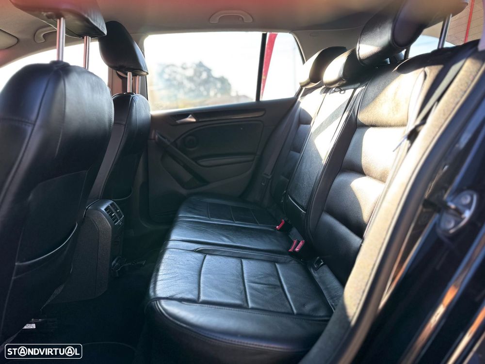 VW Golf 1.6 TDi Confortline - 14