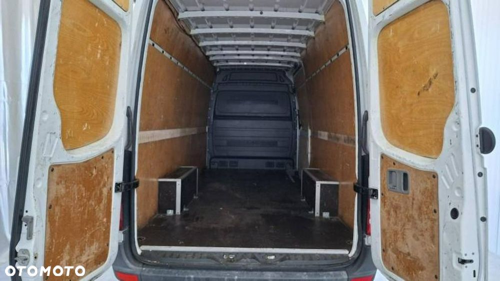 Mercedes-Benz Sprinter - 10