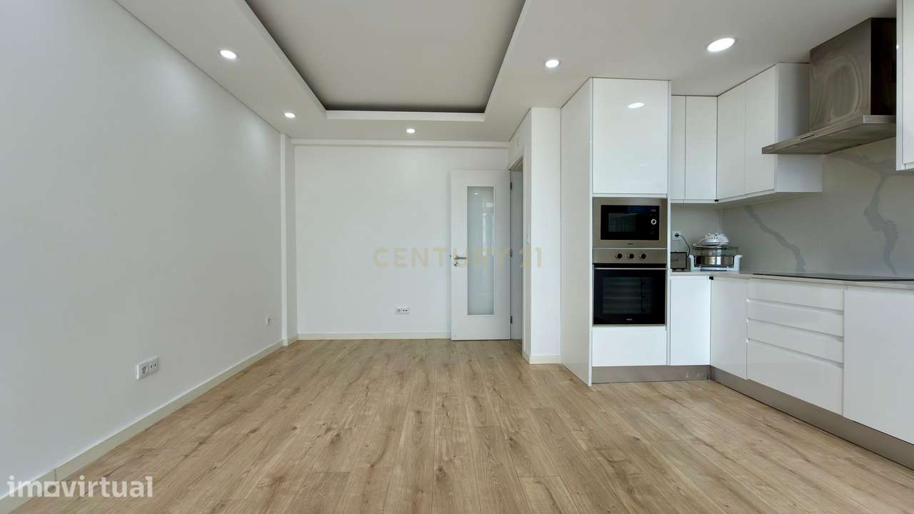 Apartamento T2, Totalmente Remodelado, Torre da Marinha, Seixal - Grande imagem: 5/22