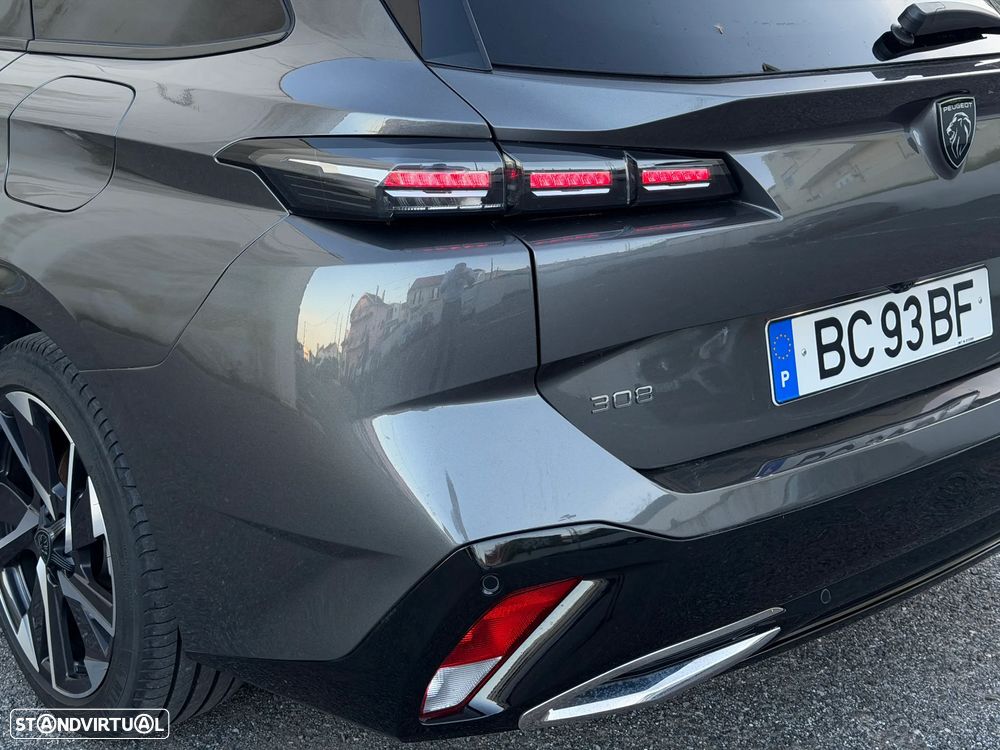 Peugeot 308 SW - 11