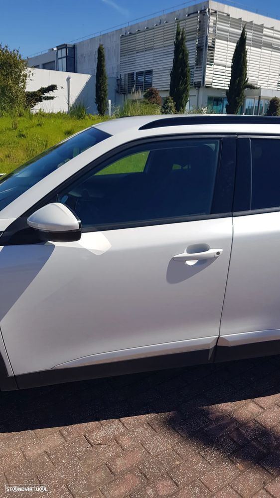 Peugeot 2008 1.2 PureTech Allure - 4