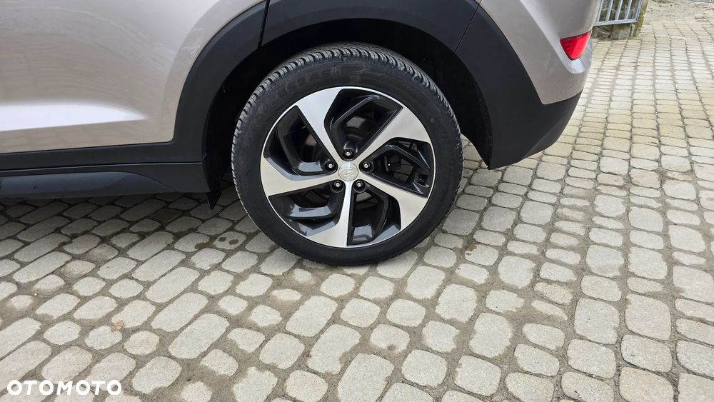 Hyundai Tucson 1.6 GDi 2WD Select - 38