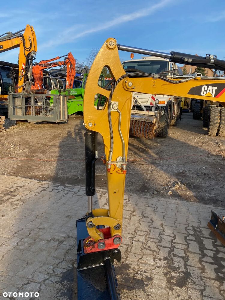 Caterpillar CAT 301.7D, 2250 MTH, Z NIEMIEC, DŁUŻSZY ZASIĘG, ROZSUWANE PODWOZIE, SUPER STAN - 21