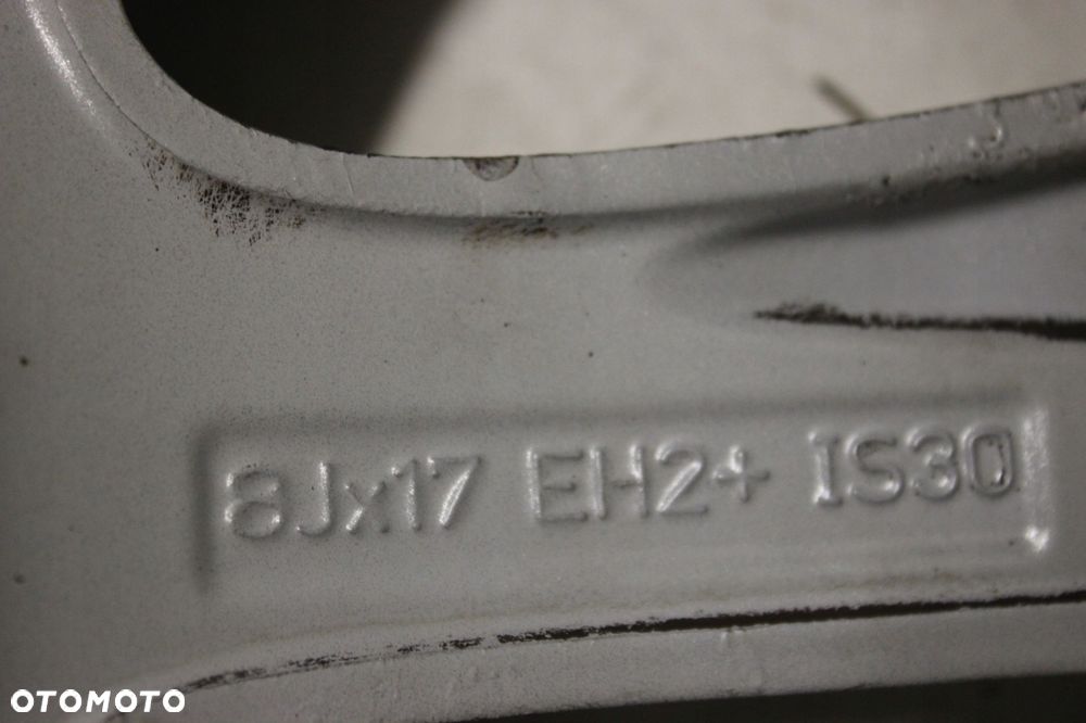 FELGI ALUMINIOWE OPONY BMW F10 8Jx17 5x120 ET30 - 16
