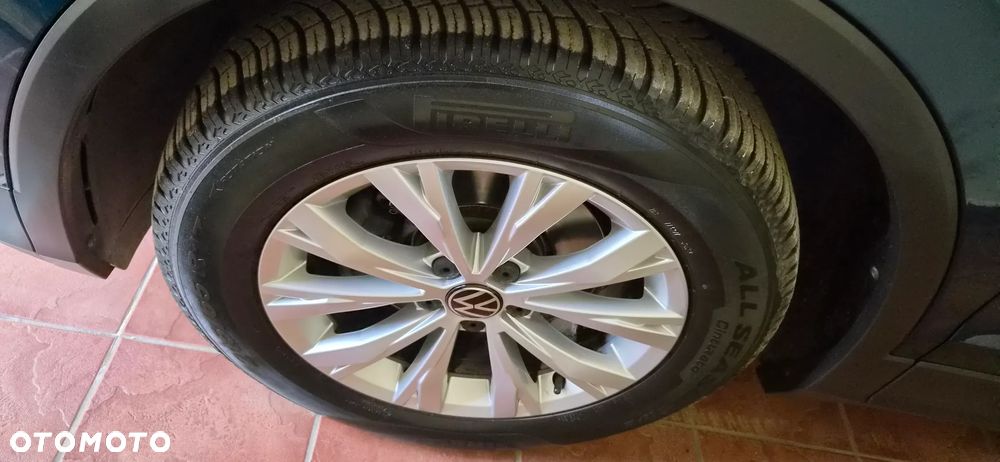 Volkswagen Tiguan - 20